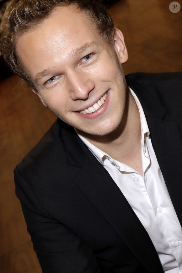 Exclusif - Rendez-vous avec "Damien Canivez" à Paris le 13 octobre 2019. © Cédric Perrin/Bestimage