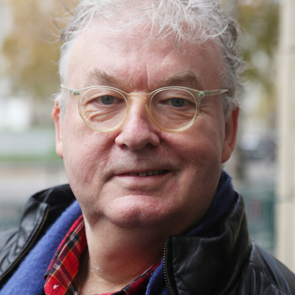 Dominique Besnehard - People à la sortie des studios de la station de radio RTL à Paris le 28 novembre 2019. © Jonathan Rebboah / Panoramic / Bestimage