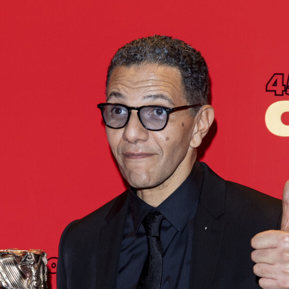 Roschdy Zem (César du meilleur acteur pour le rôle de Yacoub Daoud dans "Roubaix, une lumière") - Photocall du dîner de la 45ème cérémonie des César au Fouquet's à Paris. Le 28 février 2020 © Pierre Perusseau / Bestimage