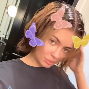 Kylie Jenner dévoile ses vrais cheveux, le 10 mars 2020 sur Instagram.