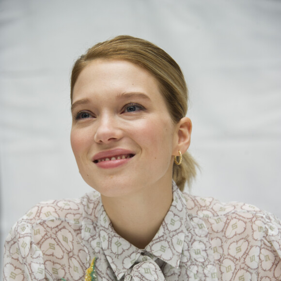 Lea Seydoux - Conférence de presse avec les acteurs du film "James Bond Spectre" à l'hôtel Corinthia à Londres. Le 23 octobre 2015