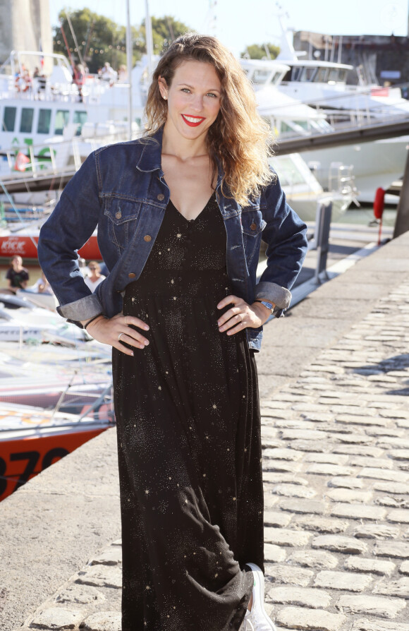 Lorie Pester (Laure) pour le feuilleton télévisé "Demain nous appartient" au photocall du quatrième jour du festival international du film de La Rochelle, France, le 15 septembre 2018. © Patrick Bernard/Bestimage