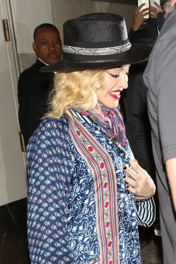Madonna aperçue à la sortie de son show à New York, le 18 septembre 2019. Les photographes attendaient de pouvoir la surprendre à la sortie de la salle de spectacles avec A. Williams, un de ses danseurs, avec qui la rumeur lui prêterait une aventure. Ce soir-là, la chanteuse a entamé sa tournée mondiale "Madame X" au BAM Howard Gilman Opera House dans le quartier de Brooklyn.