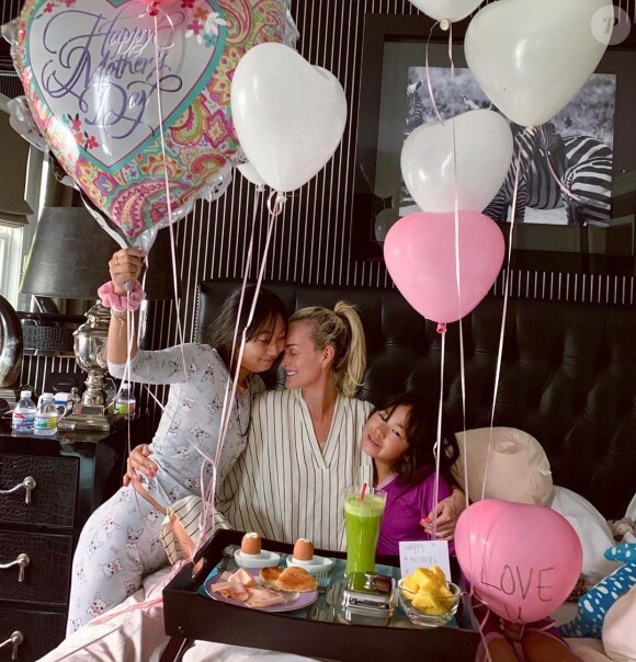 Laeticia Hallyday en famille sur Instagram, mai 2019.