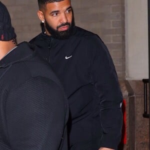 Drake à la sortie du dîner Nike à New York, le 5 février 2020.