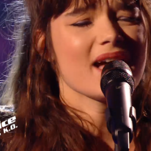 Louise lors de l'épreuve des K.O - Talent de Marc Lavoine. Émission du samedi 4 avril 2020, TF1