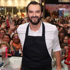 Cyril Lignac est l'invité "Star" de ShowColat le 2 novembre 2018. Cette semaine dédiée au chocolat organisée par CAP 3000, la galerie commerciale de Saint-Laurent du Var, près de Nice, a commencé le 27 octobre pour se terminer le 4 novembre. © Bruno Bebert/Bestimage