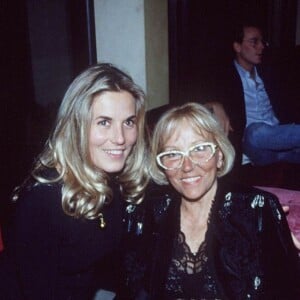 Sophie Favier et sa mère lors de la soirée de l'Agence Succes, à l'Arc, en 1994
