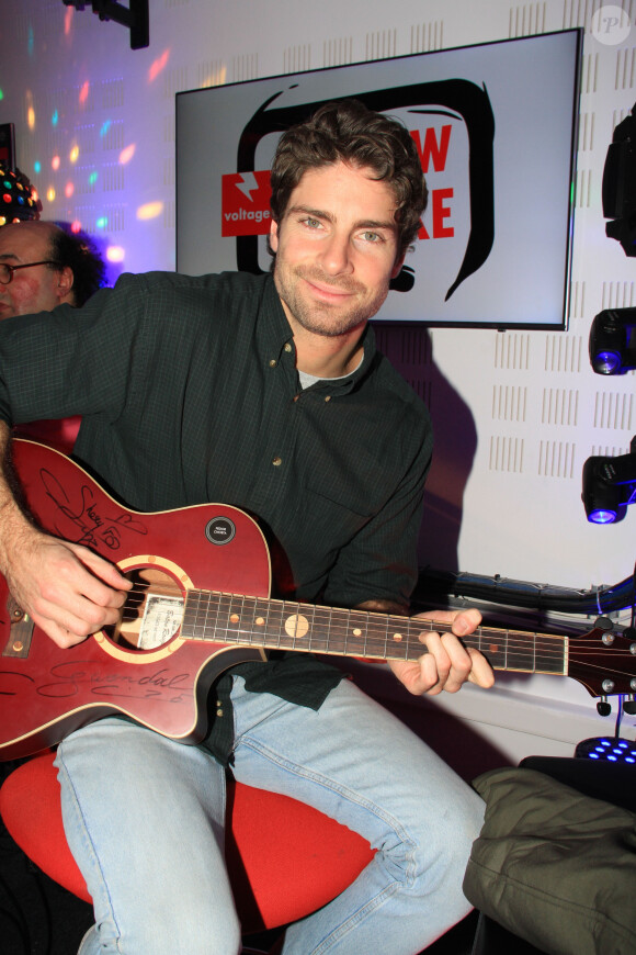 Exclusif - Tom Leeb fait la promotion de son spectacle Kévin & Tom lors de l'émission "Le Show de Luxe" sur la Radio Voltage à Paris, France, le 4 février 2019. © Philippe Baldini/Bestimage