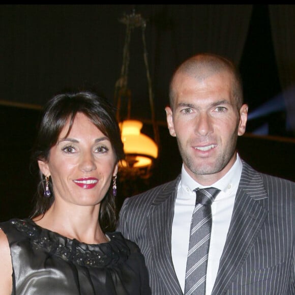 Véronique et Zinédine Zidane - Soirée IWC Schffhausen "The Crossing" au Palexpo de Genève dans le cadre du salon international de l'horlogerie. Le 8 avril 2008.