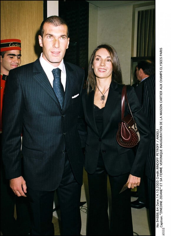 Zinédine Zidane et sa femme Véronique - Inauguration de la maison Cartier aux Champs-Elysées le 14 octobre 2003.