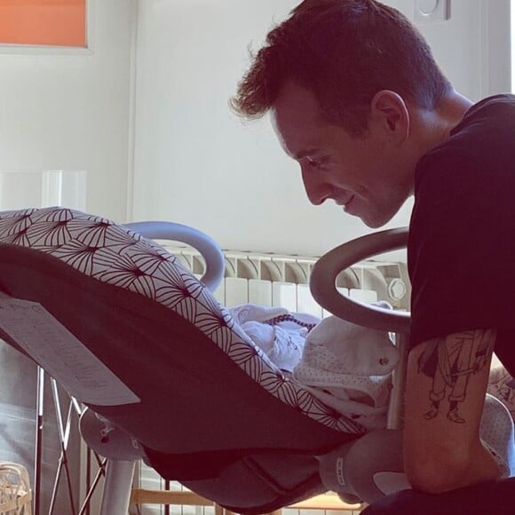 Alexandra Rosenfeld dévoile une adorable photo d'Hugo Clément et Jim sur Instagram, le 8 janvier 2020