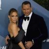 Jennifer Lopez et son fiancé Alex Rodriguez - Photocall - 26ème cérémonie annuelle des "Screen Actors Guild Awards" ("SAG Awards") au "Shrine Auditorium" à Los Angeles, le 19 janvier 2020.