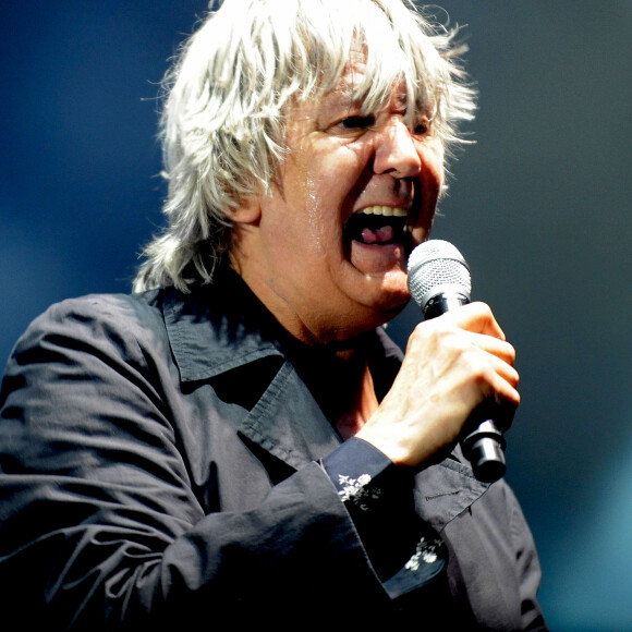 Jacques Higelin en concert pendant les Solidays en 2010 à Paris. Le 23 juillet 2010.