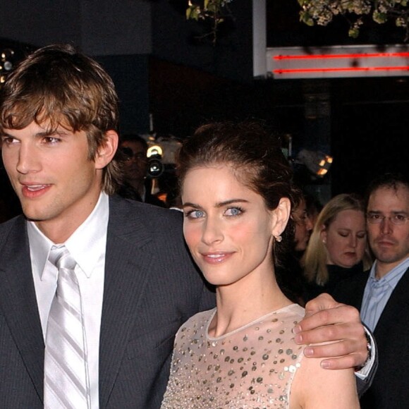 Ashton Kutcher et Amanda Peet à la première de la comédie "7 ans de séduction" à New York en 2005.