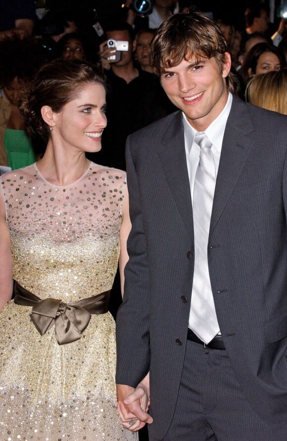 Ashton Kutcher et Amanda Peet à la première de la comédie "7 ans de séduction" à New York en 2005.