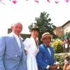 Archives - Eddie, Caroline et Jean Lefebvre en juillet 1992 à la mairie de St-Tropez. 
