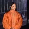 Rihanna arrive chez Bergdorf Goodman pour un lancement de sa marque Fenty à New York le 7 février 2020.