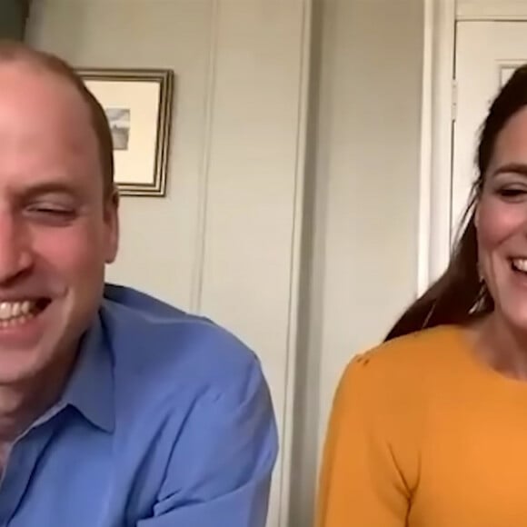 Le prince William et la duchesse Catherine de Cambridge lors d'une vidéoconférence avec le personnel d'une école de Burnley le 8 avril 2020.