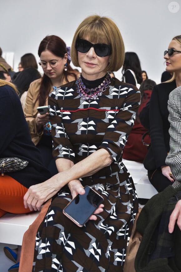 Anna Wintour - People au défilé de mode "Max Mara" collection Automne-Hiver 2020-2021 lors de la fashion week à Milan, le 20 février 2020.