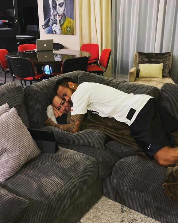 Neymar et sa mère Nadine sur Instagram, le 28 octobre 2019.