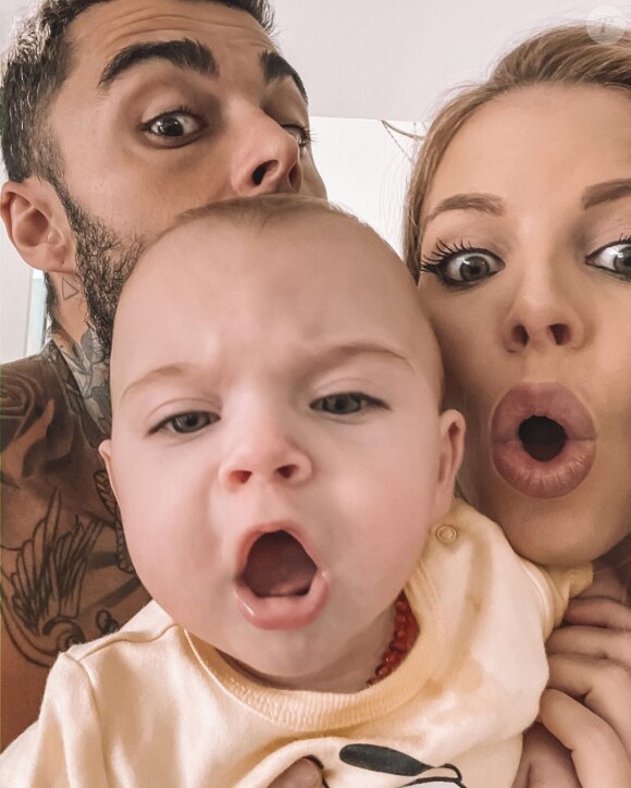 Jessica Thivenin avec Thibault et Maylone, portrait de famille hilarant posté sur Instagram, le 3 avril 2020