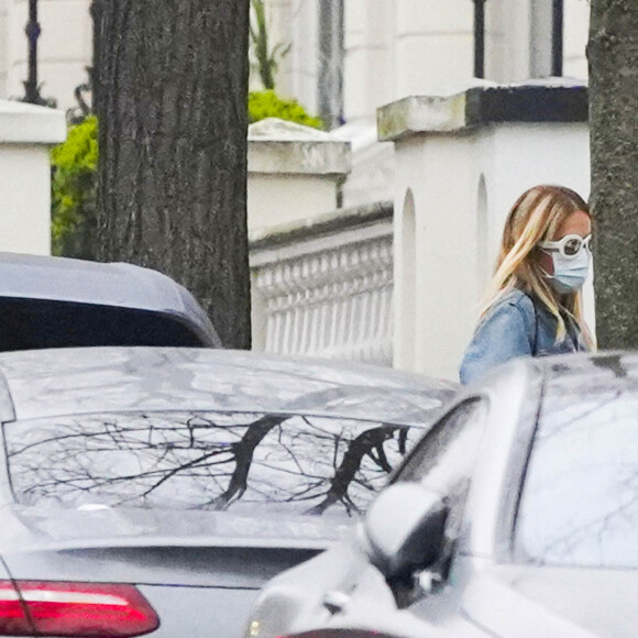 Rita Ora à Londres, le 19 mars 2020.