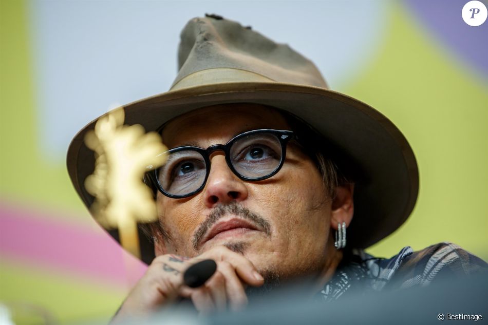 Johnny Depp pour la présentation du film Minamata ...