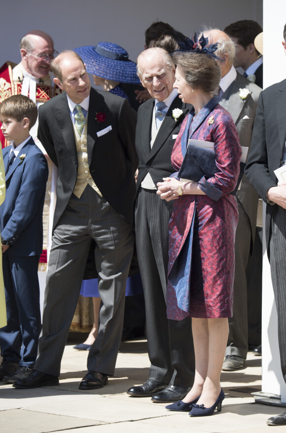 Le prince Philip, duc d'Edimbourg, Le prince Edward, comte de Wessex, La princesse Anne - Les invités à la sortie de la chapelle St. George au château de Windsor, Royaume Uni, le 19 mai 2018, après le mariage du prince Harry et Meghan Markle.