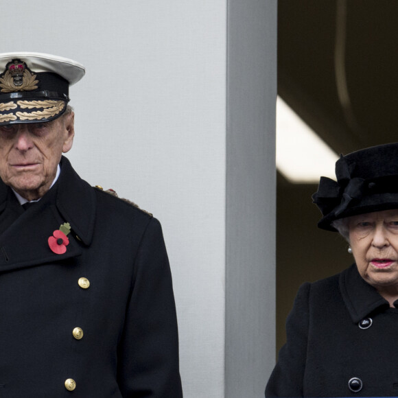 La reine Elisabeth II d'Angleterre et le prince Philip, duc d'Edimbourg - La famille royale britannique participe à la cérémonie du Remembrance Sunday à Londres, Royaume Uni, le 12 novembre 2017.