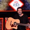 Exclusif - Patrick Bruel - 8ème gala de l'association "Les Rois du Monde" avec un plateau d'artistes et une vente aux enchères au profit des enfants défavorisés, orphelins et hospitalisés, suivi d'une soirée dansante à la Salle Wagram à Paris, le 2 mars 2020. Le lancement de la traditionnelle vente caritative d'oeuvres d'artistes contemporains les plus prisés du moment a été bousculé avec la mise aux enchères spontanée de la guitare de Patrick Bruel, faisant s'envoler les dons. La suite de la vente s'est déroulée dans une ambiance électrique, avec pour commissaire-priseur C. Hanouna, soutien de la première heure des Rois du Monde. Enfin, l'association a annoncé hier soir son implication de plus en plus forte à l'international, les actions à venir pour l'année 2020, et la sortie du livre de la présidente Stéphanie Robert : "Solide et solidaire. Les Rois du Monde s'engagent aujourd'hui d'avantage à l'international et oeuvrent en faveur du financement de programmes locaux axés sur l'éducation, la santé, l'alimentation, le développement durable et les droits des enfants. Une ambition toujours plus forte pour l'association qui se mobilise chaque jour, grâce aux dons et à ses partenaires, mécènes et personnalités, pour rendre meilleure la vie des enfants défavorisés. © Cyril Moreau-Rachid Bellak/Bestimage