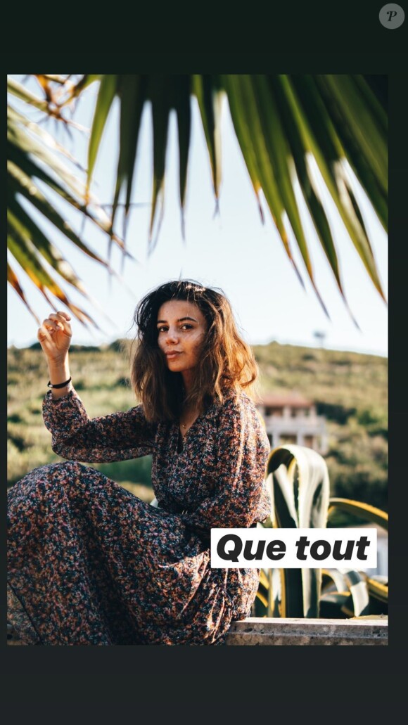 Alizée fête les 15 ans de sa fille Annily le 28 avril 2020 en publiant de nombreuses photos sur Instagram.
