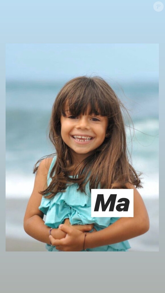 Alizée fête les 15 ans de sa fille Annily le 28 avril 2020 en publiant de nombreuses photos sur Instagram.