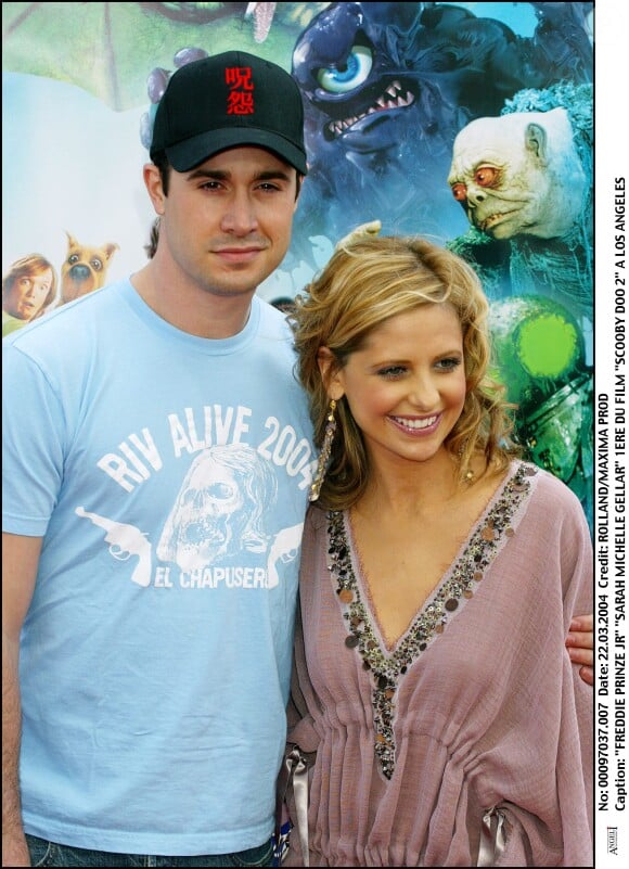 Sarah Michelle Gellar et Freddie Prinze Jr. - Première du film "Scooby Doo 2" à Los Angeles. Le 22 mars 2004.
