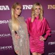 Paris Hilton et sa soeur Nicky Hilton Rothschild assistent aux FN Achievement Awards 2019 à l'IAC Building. New York, le 3 décembre 2019.