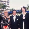  Archives - Marie-Anne Chazel, Christian Clavier et Valérie Lemercier présentent "Les visiteurs" au Festival de Cannes. Le 21 mars 1993. 