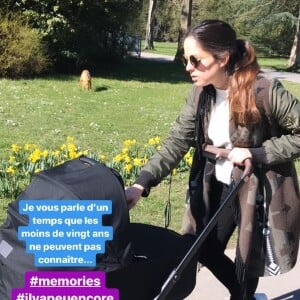 Anouchka Delon dévoile une photo d'elle en train de se promener avec son bébé, le 20 mars 2020.