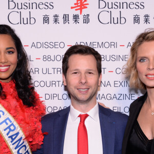 Clémence Botino (Miss France 2020), Harold Parisot (président du Chinese Business) et Sylvie Tellier (Miss France 2002 et présidente du comité Miss France) lors du déjeuner d'affaires "Edition Spéciale Femmes" de la 5ème édition du Chinese Business Club à l'occasion de la journée internationales des droits des femmes au Pavillon Cambon Potel et Chabot, à Paris, France, le 9 mars 2020. M.Bellucci a été élue "Femme de l'Année 2020". Le Chinese Business Club, créé à Paris par H.Parisot a pour vocation de développer et renforcer les liens économiques et amicaux entre la Chine et la France et de multiplier les investissements bilatéraux.La plupart des sociétés chinoises sont présentes aux déjeuners officiels du Chinese Business Club. Tous les secteurs d'activités sont concernés: univers du luxe, agroalimentaire, laboratoires pharmaceutiques, aéronautique, industrie lourde, tourisme, ... Sont également présents des ambassadeurs de pays africains et européens, des fonds d'investissements chinois, des agences réceptives spécialisées dans les riches touristes asiatiques en France, des diplomates et de nombreux conseillers du Consulat et de l'Ambassadeur de Chine. Par son influence, le Chinese Business Club joue depuis sa création en 2012 un rôle décideur majeur dans la coopération économique franco-chinoise. © Rachid Bellak/Bestimage