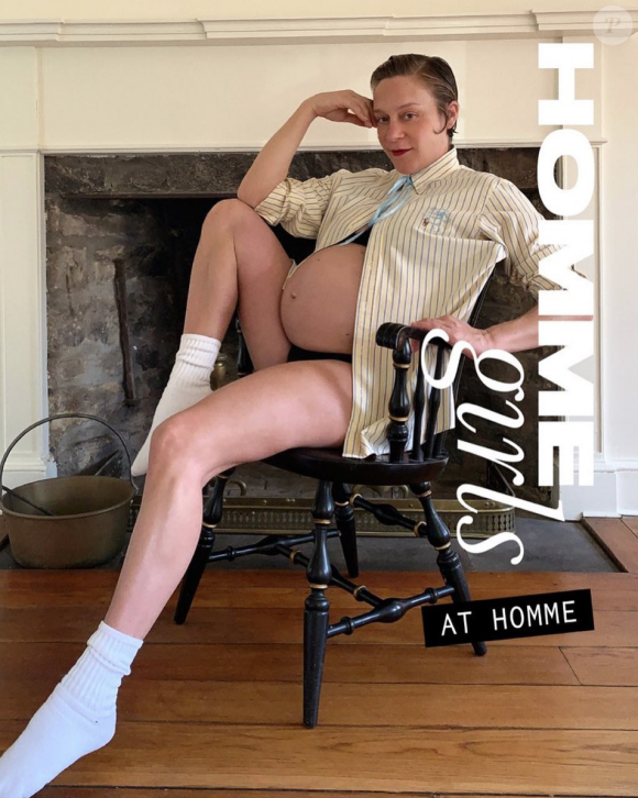 Chloë Sevigny, enceinte en couverture du magazine Homme Girls. Avril 2020.