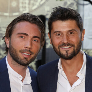 Info - Christophe Beaugrand bientôt papa - Christophe Beaugrand et son mari Ghislain Gerin aux arrivées de la 10ème édition du "Global Gift Gala" à l'hôtel Four Seasons George V à Paris, le 3 juin 2019. © Denis Guignebourg/Bestimage