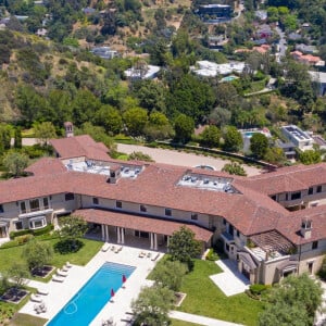 Vues aériennes de la maison de Meghan Markle et du prince Harry à Los Angeles. La maison aurait appartenu précédemment à Tyler Perry. Los Angeles, le 7 mai 2020.  Aerial images of the Los Angeles mansion Meghan Markle and Prince Harry been living at according to several media sources including the Daily Mail and The Sun newspaper. The mansion belong(ed) to Tyler Perry it's claimed. May 7th, 2020.07/05/2020 - Los Angeles