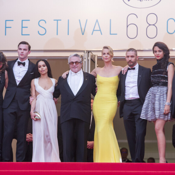Margaret Sixel, Nicholas Hoult, Zoë Kravitz, George Miller, Charlize Theron, Tom Hardy, Courtney Eaton et Doug Mitchell - Montée des marches du film "Mad Max : Fury Road" lors du 68 ème Festival International du Film de Cannes, à Cannes le 14 mai 2015.