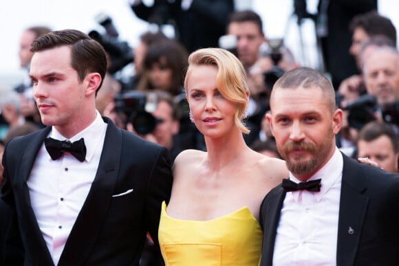 Nicholas Hoult, Charlize Theron, Tom Hardy - Montée des marches du film "Mad Max : Fury Road" lors du 68 ème Festival International du Film de Cannes, à Cannes le 14 mai 2015.