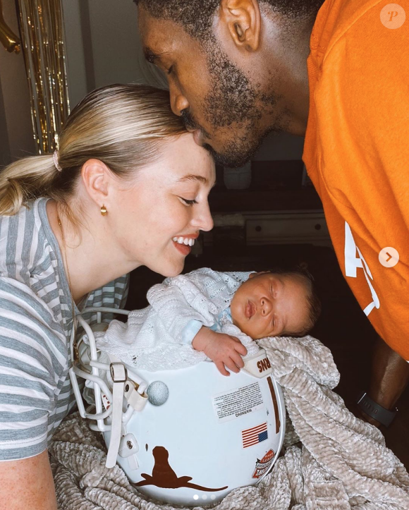Iskra Lawrence, Philip Payne et leur fille, née le 16 avril 2020.