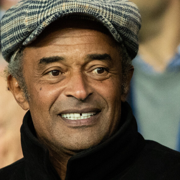 Yannick Noah - People dans les tribunes du match de football de Ligue 1 "PSG-Lyon" à Paris. Le 9 février 2020.