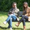 Exclusif - Sebastien Roch et Elsa Esnoult - Reprise du tournage de la série "Les Mystères de l'amour" à Cergy-Pontoise (Val d'Oise) après 2 mois d'arrêt dû au confinement en pleine épidémie de Coronavirus Covid-19 le 14 mai 2020.