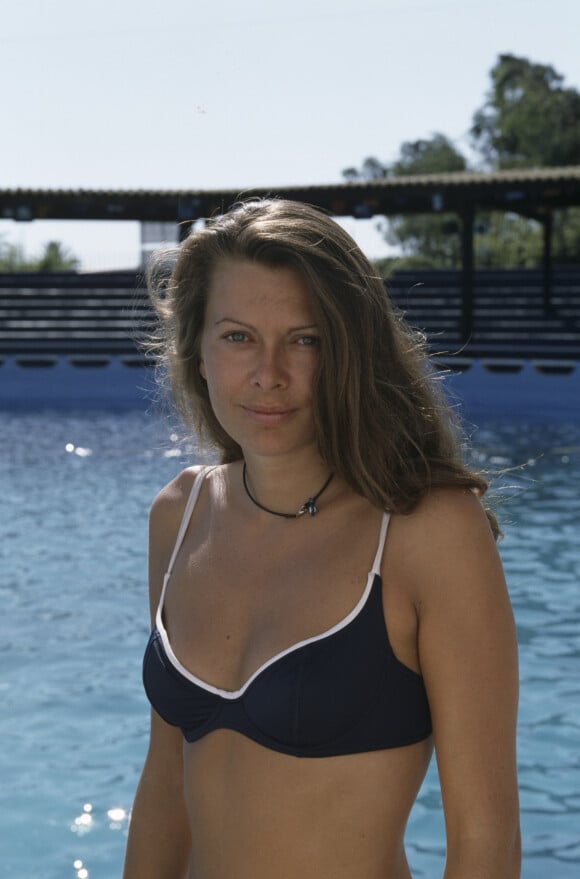 En France, Hélène Le Moignic en vacances sur la Côte d'Azur le 11 aôut 1994.