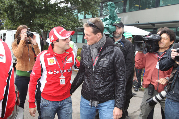 Felipe Massa et Michael Schumacher au Grand Prix d'Australie, à Melbourne. Mars 2011.
