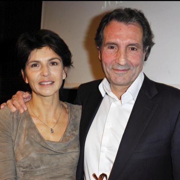 Jean-Jacques Bourdin à la soirée de remise du prix Philippe Caloni avec sa femme, Anne Nivat en 2010.