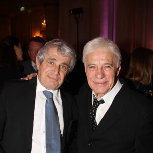 Michel Boujenah, Guy Bedos - Dîner de gala de la première édition des prix "les Stéthos d'Or" en faveur de la Fondation pour la recherche en physiologie dont le docteur Frédéric Saldmann est le directeur scientifique à l'hôtel George V à Paris le 13 mars 2017. © Philippe Baldini/Bestimage13/03/2017 - Paris